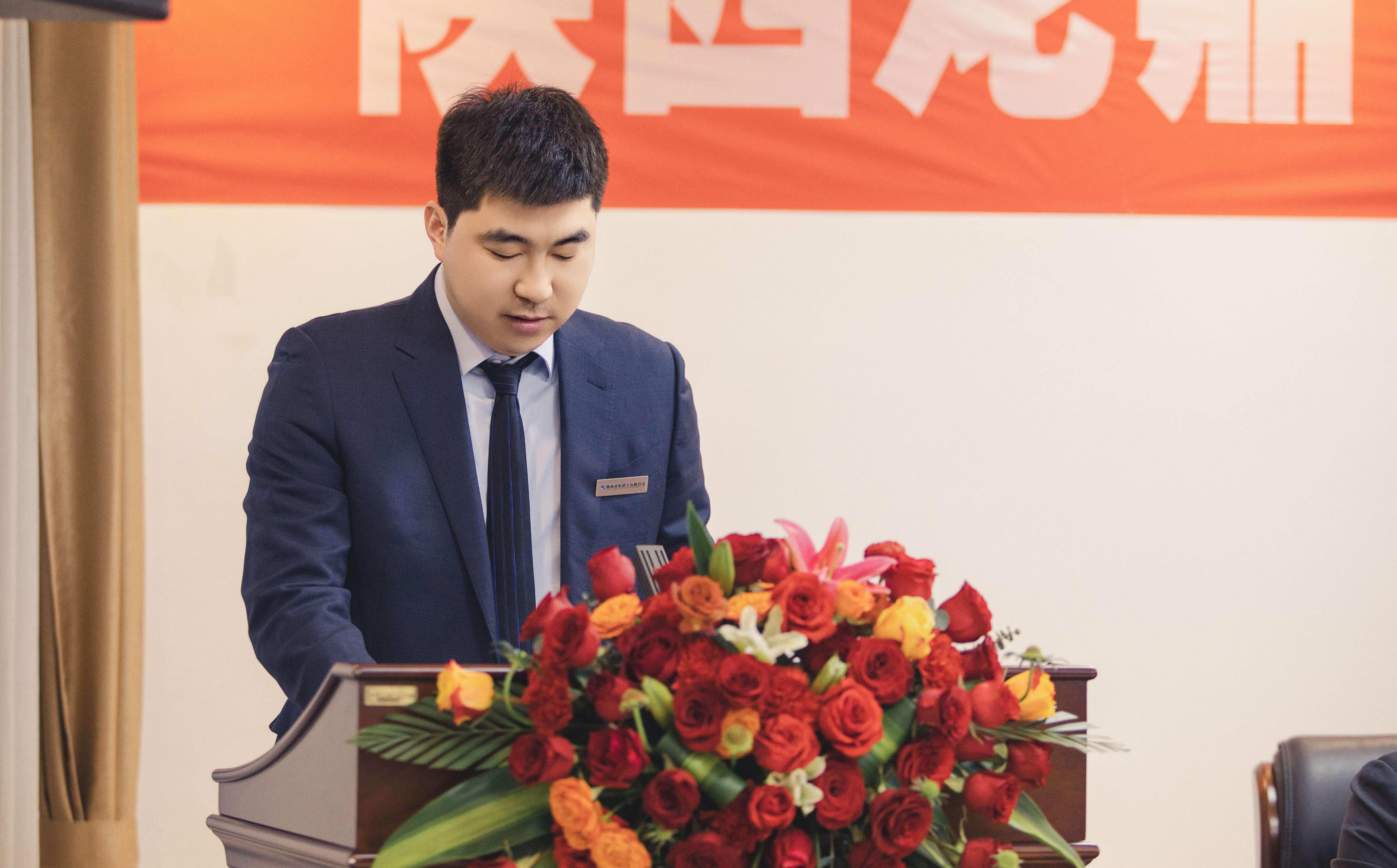 邓大钊.jpg